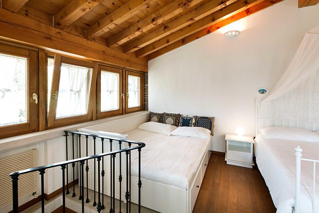 Antico Cascinale Lombardo Bed & Breakfast Lonato Luaran gambar