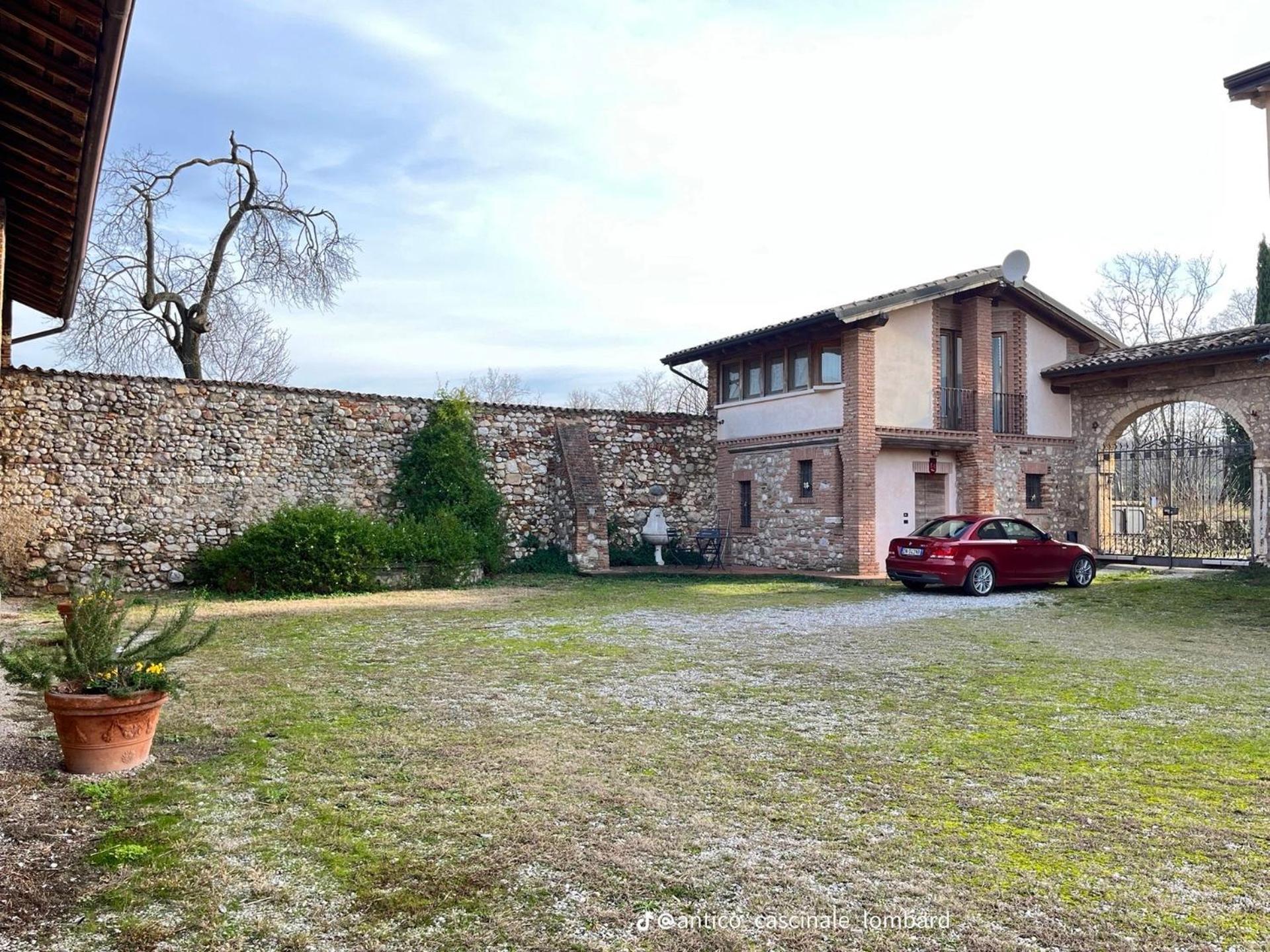 Antico Cascinale Lombardo Bed & Breakfast Lonato Luaran gambar