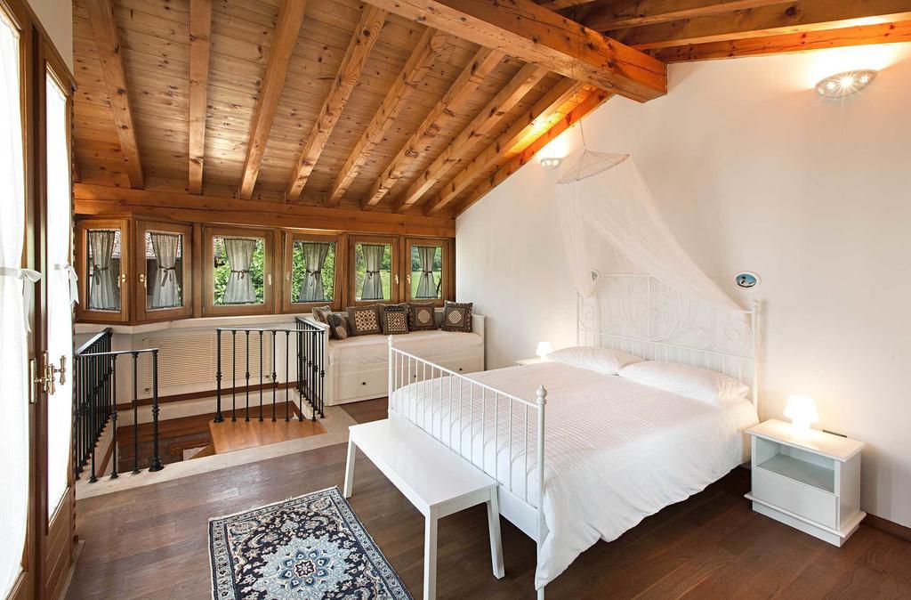 Antico Cascinale Lombardo Bed & Breakfast Lonato Bilik gambar
